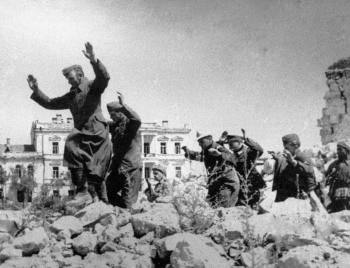 Как немцы продули 35-дневное побоище, а СССР освободил Крым  