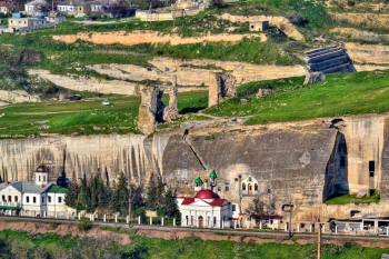 Загадочная крымская Каламита: чем притягивает и какие секреты хранит древняя крепость  