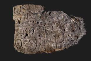 Плита из кургана очутилась древнейшей европейской картой  