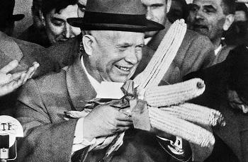 Две заветных мечтания Никиты Хрущёва: Кто вдохновил Генсека засеять всю страну кукурузой  