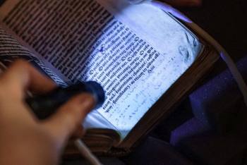 О чём рассказали скрытые записи в молитвеннике жены «Синей Бороды», отправленной на эшафот: Анна Болейн  