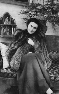 Бриллиантовые королевы СССР: 8 популярных дам, владевших коллекциями ювелирных украшений 