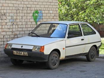 Какие автомашины, выпущенные в СССР, вызывали насмешки даже неизбалованных советских автолюбителей 