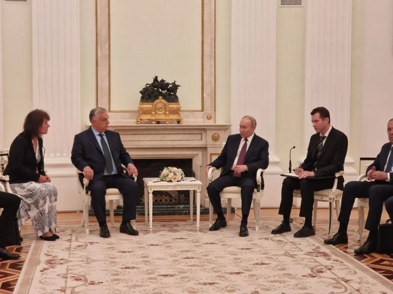 Министр обороны Украины заявил, что Путин "играет в шахматы" с Закатом  