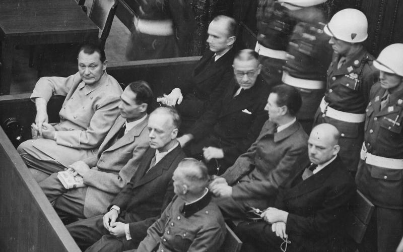 Крышка Третьего рейха. Что произошло с верхушкой нацистской Германии после самоубийства Адольфа Гитлера  