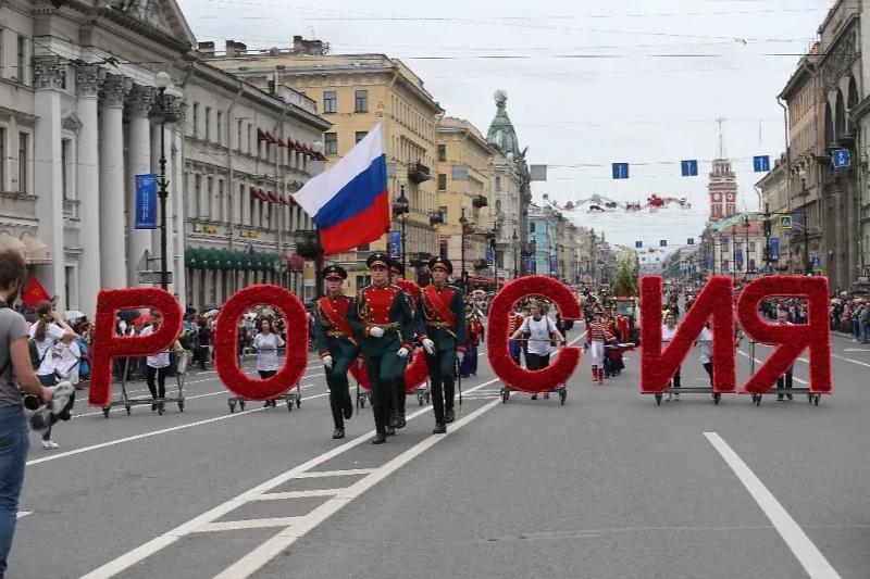 День России 2025: какого числа, как отдыхаем, история и традиции праздника  