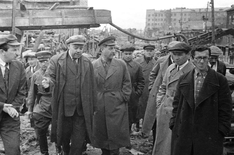 «От «Сокольников» до «Парка» на метрополитен»  
