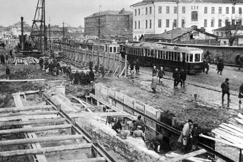 «От «Сокольников» до «Парка» на метрополитен»  