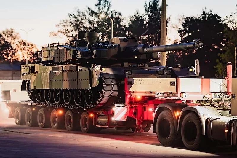 Сотни танков у рубежей России: к какой войне готовится армия Польши  