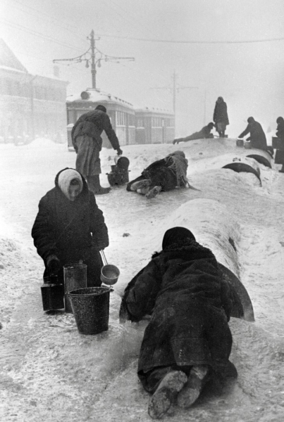 Белоснежный хлеб и котлеты из жмыха  