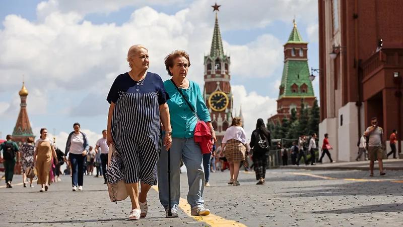 Пенсии, пособия, услуги ЖКХ: Что новоиспеченного ждёт россиян в личных финансах с 1 августа  