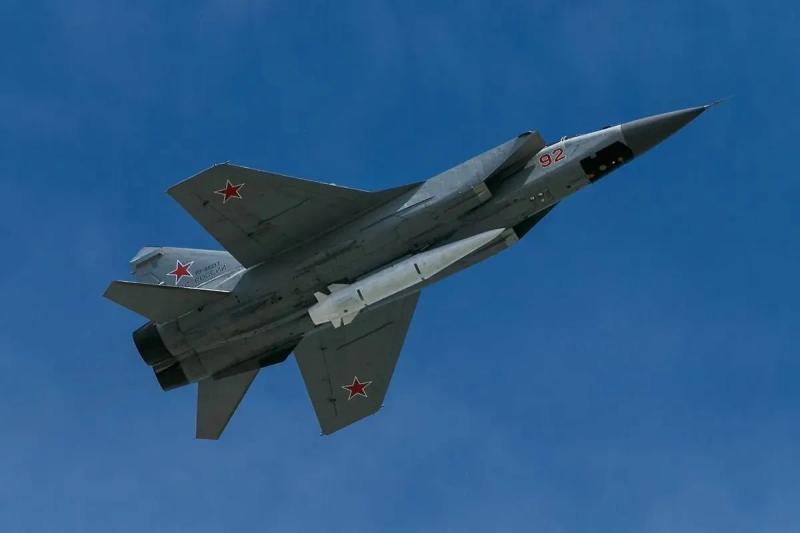 Триумфальный дебют: Какое оружие впервые показали на прошедших парадах Победы и ждать ли 9 Мая «Орешник»  